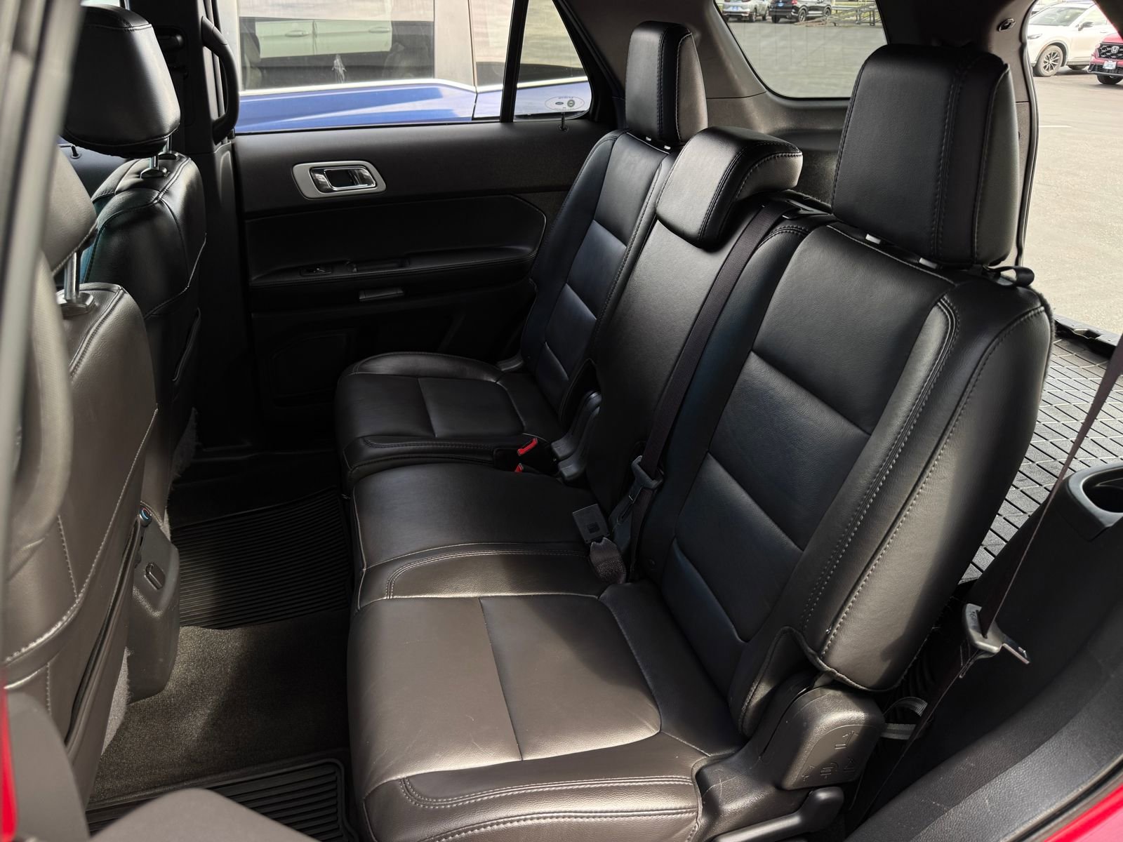 Used 2015 Ford Explorer XLT w/ Equipment Group 202A image 27