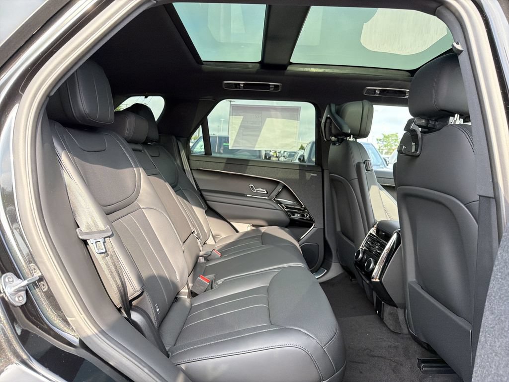 New 2026 Land Rover Range Rover Sport Dynamic SE AWD/4WD image 14