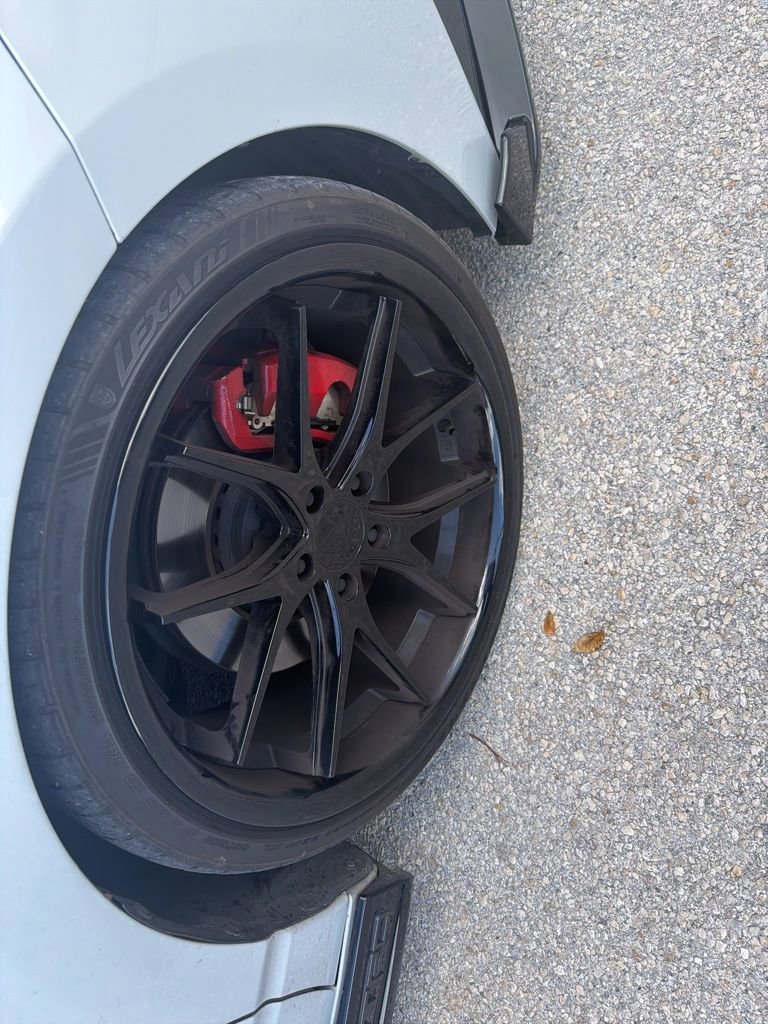 Used 2021 Toyota Avalon TRD image 10