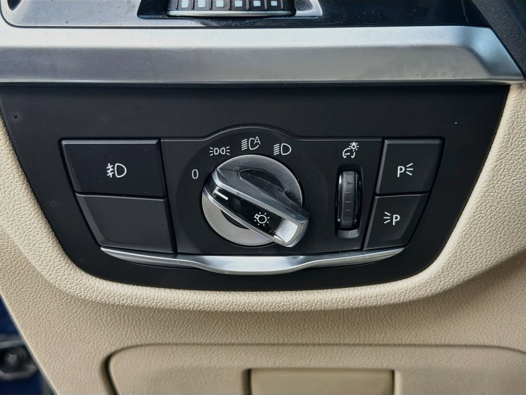 Used 2019 BMW X3 xDrive30i w/ Driving Assistance Package AWD/4WD image 36