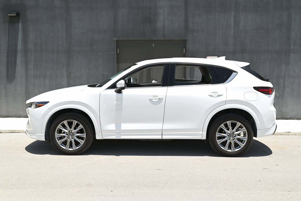 Certified 2025 MAZDA CX-5 AWD 2.5 S w/ Premium Plus Pkg image 5