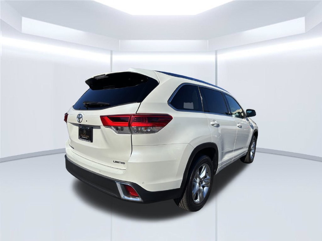 Used 2019 Toyota Highlander Limited FWD image 6