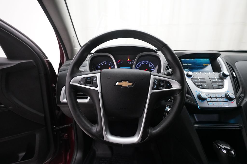 Used 2017 Chevrolet Equinox LT w/ Convenience Package FWD image 4