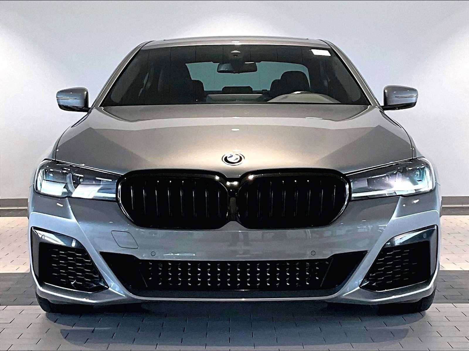 Used 2023 BMW 540i w/ M Sport Package RWD image 13