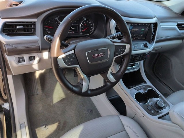 Used 2023 GMC Acadia SLT image 11