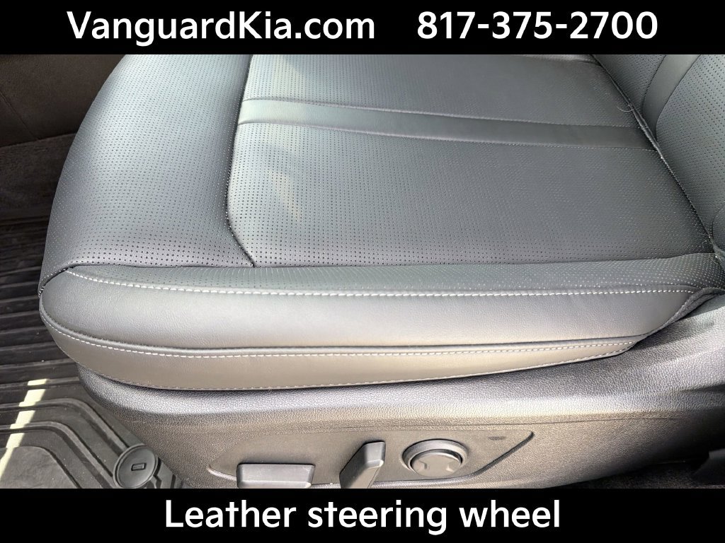 Certified 2026 Kia Sorento S w/ S Panoramic Sunroof Package FWD image 16