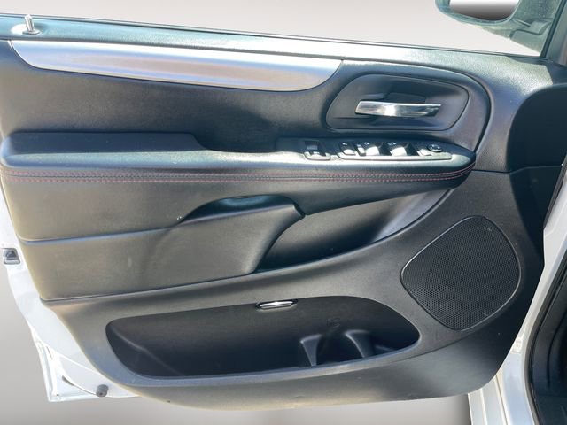 Used 2019 Dodge Grand Caravan GT image 26