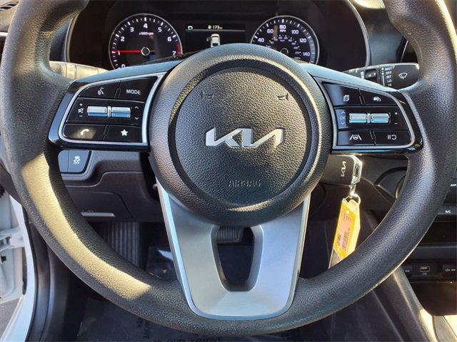 Used 2023 Kia Forte LXS image 15