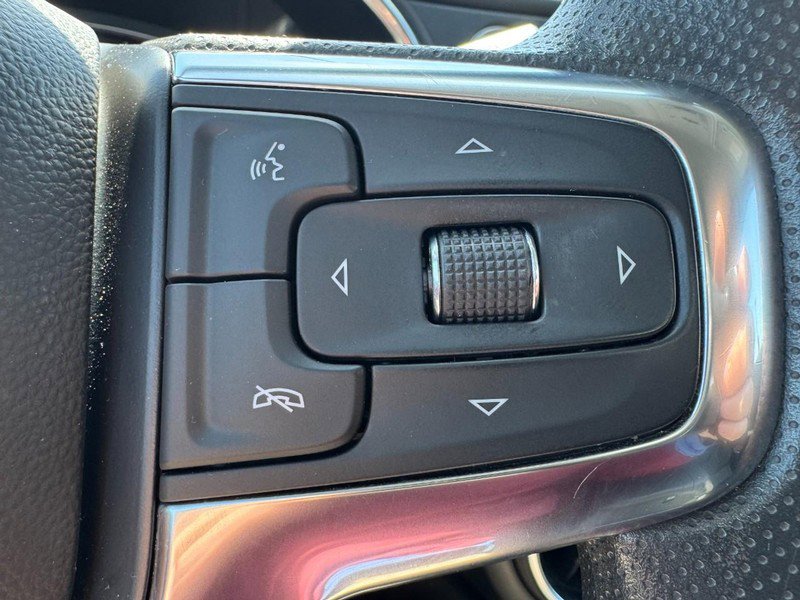 Used 2022 Chevrolet Blazer LT image 19