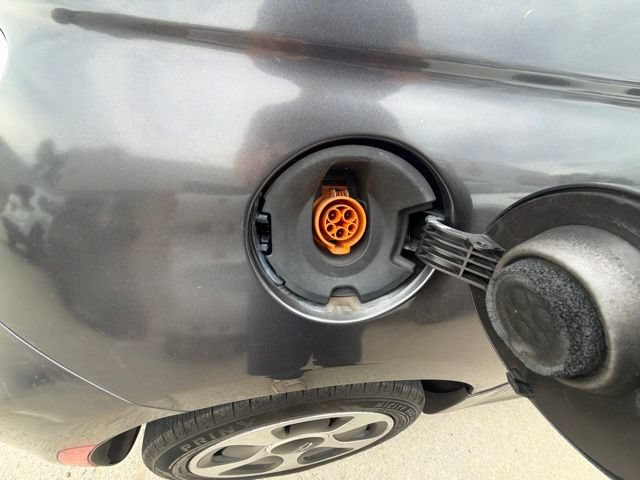 Used 2014 FIAT 500 e FWD image 13