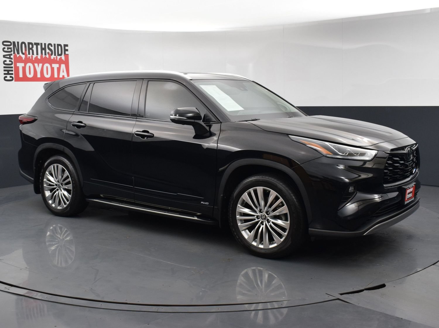 Used 2025 Toyota Highlander Platinum AWD/4WD image 6