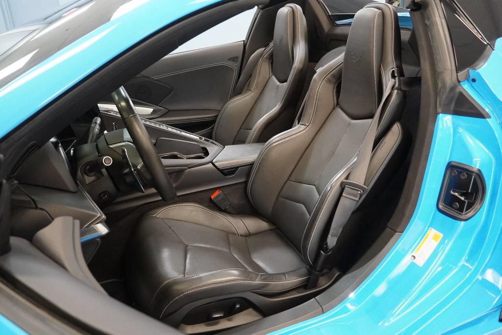 Used 2024 Chevrolet Corvette Z06 RWD image 3