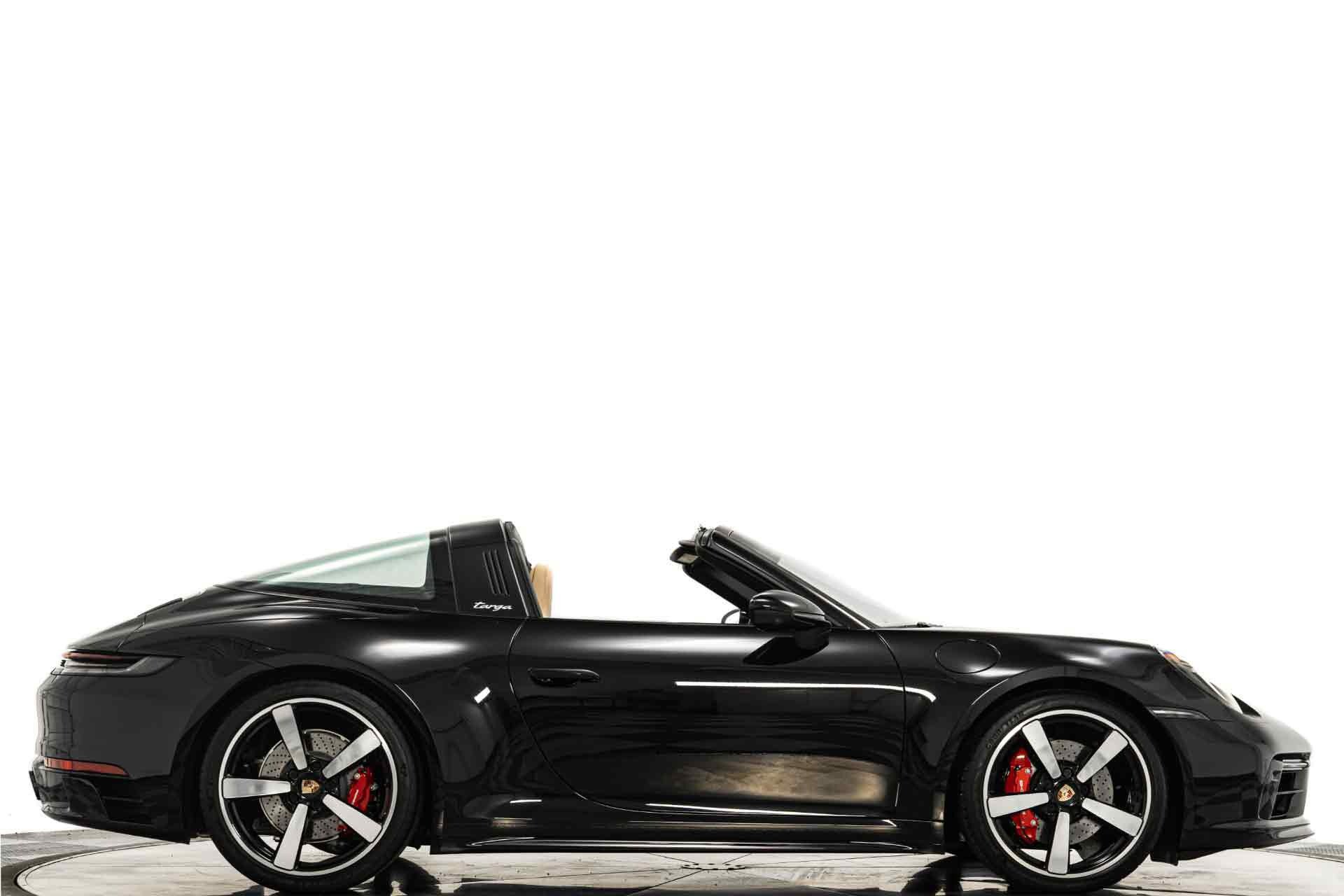 Used 2024 Porsche 911 Targa 4S AWD/4WD image 2