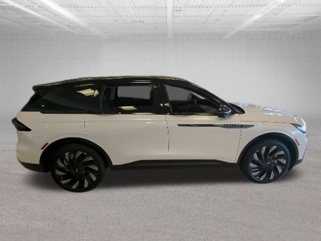 New 2026 Lincoln Nautilus Reserve AWD/4WD image 10