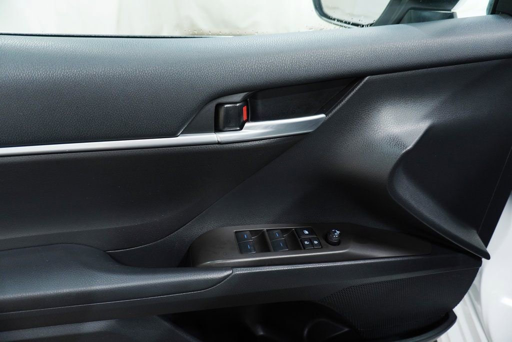 Used 2023 Toyota Camry SE w/ Convenience Package image 21