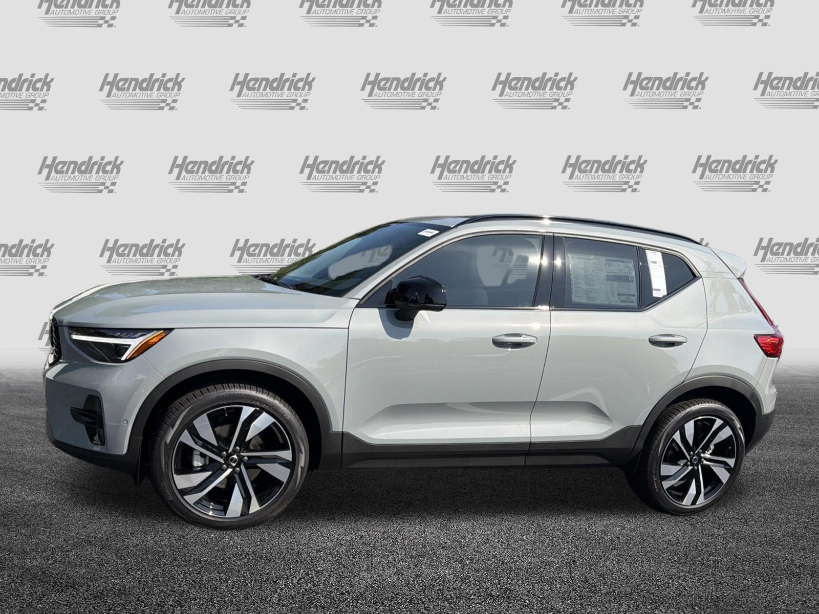 New 2026 Volvo XC40 B5 Ultra w/ Protection Package Premier AWD/4WD image 6