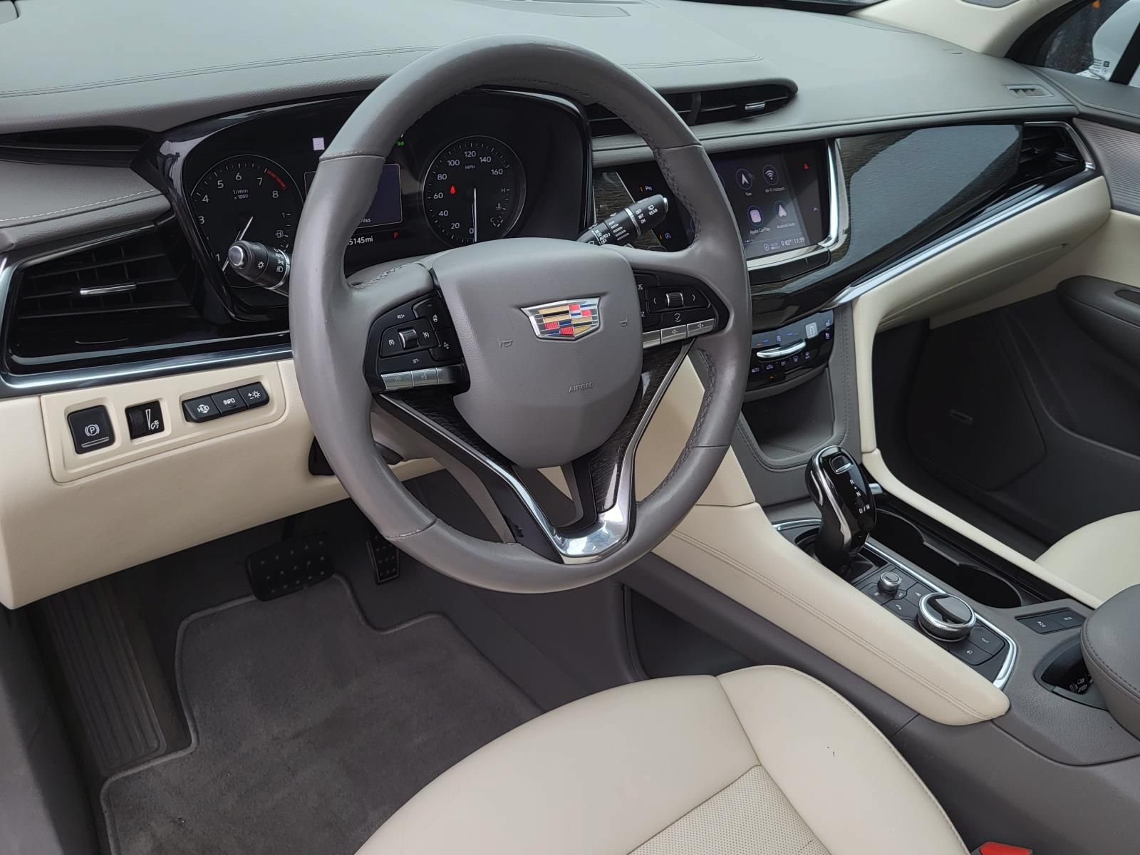 Used 2020 Cadillac XT6 Premium Luxury FWD image 22