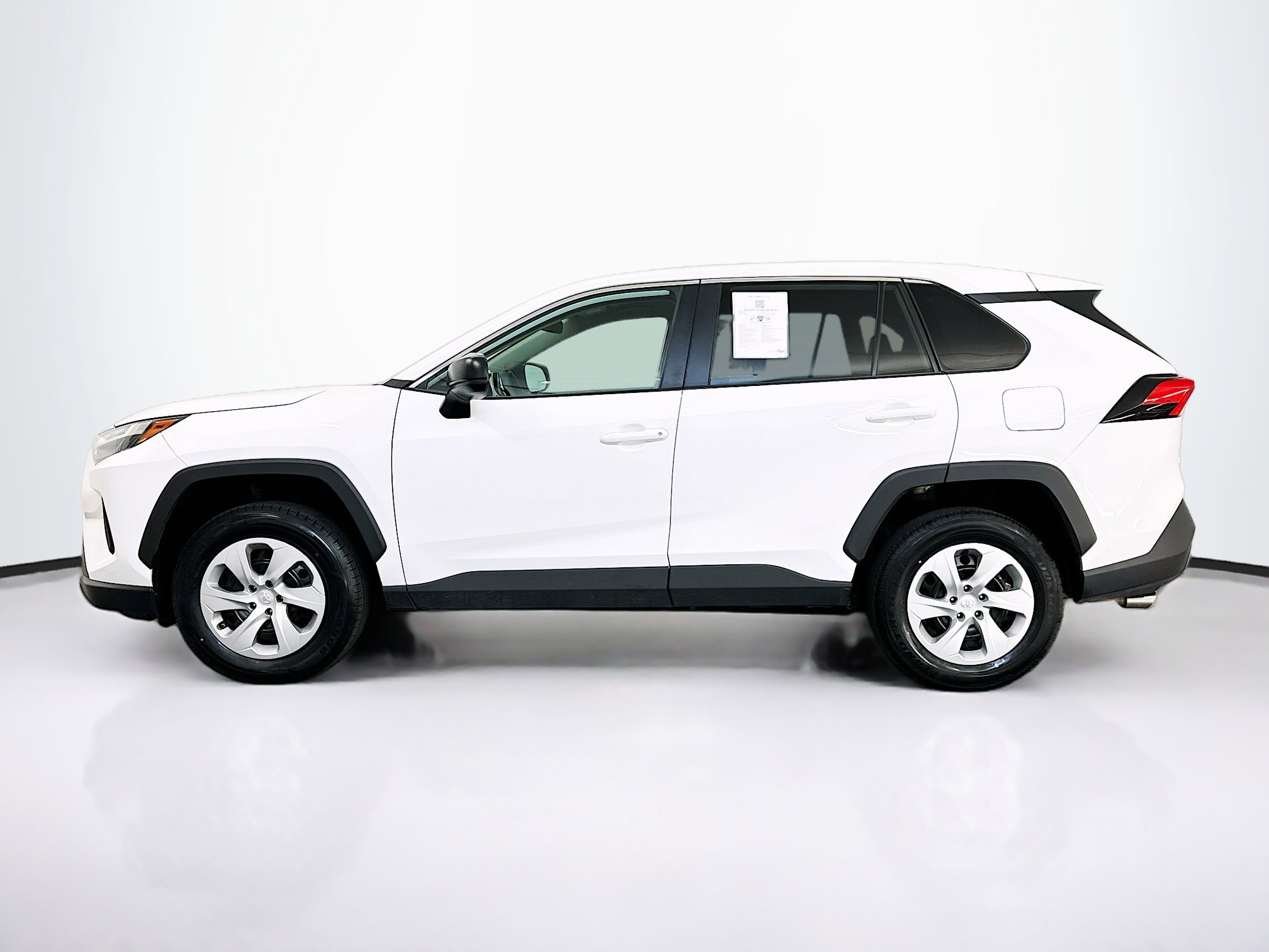 Used 2025 Toyota RAV4 LE image 4