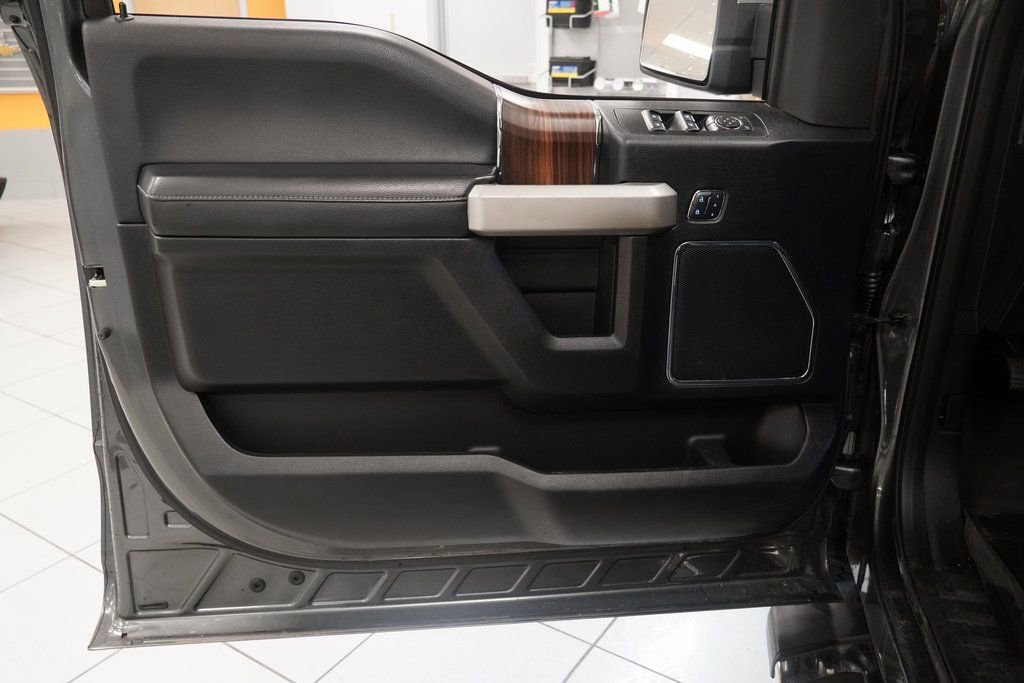 Used 2017 Ford F150 Lariat image 16