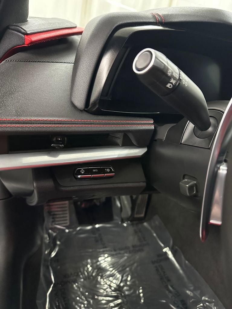 Used 2022 Chevrolet Corvette Stingray Preferred Cpe w/ Z51 Performance Package image 17