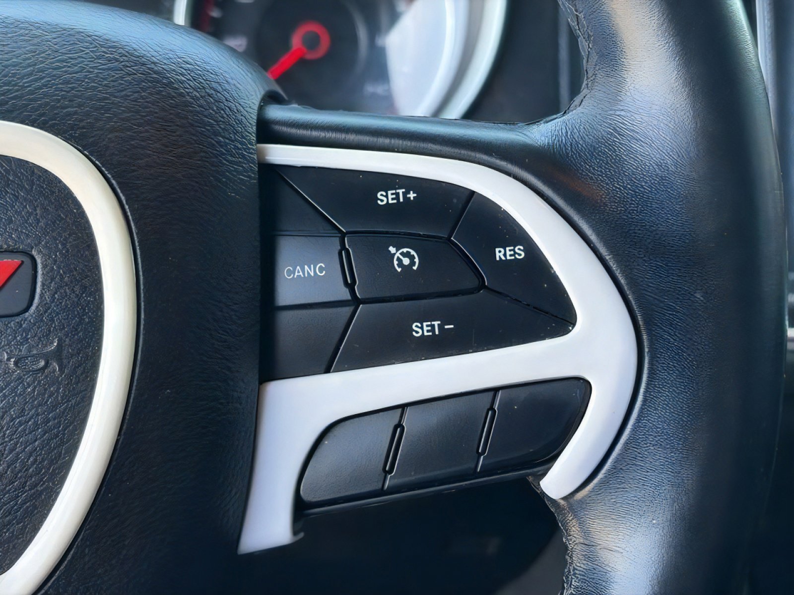 Used 2018 Dodge Charger SXT Plus RWD image 21