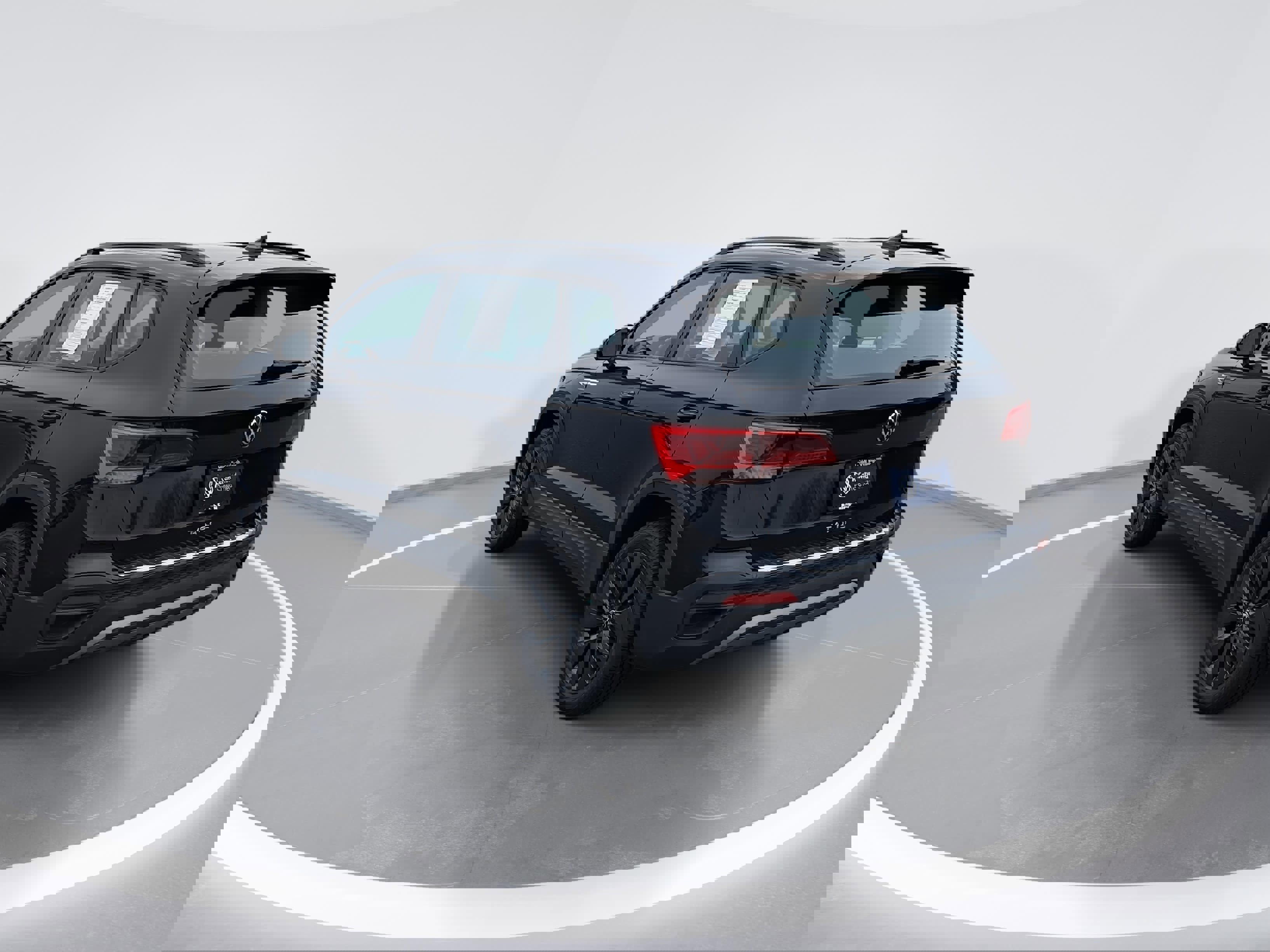 Certified 2022 Volkswagen Taos S image 5