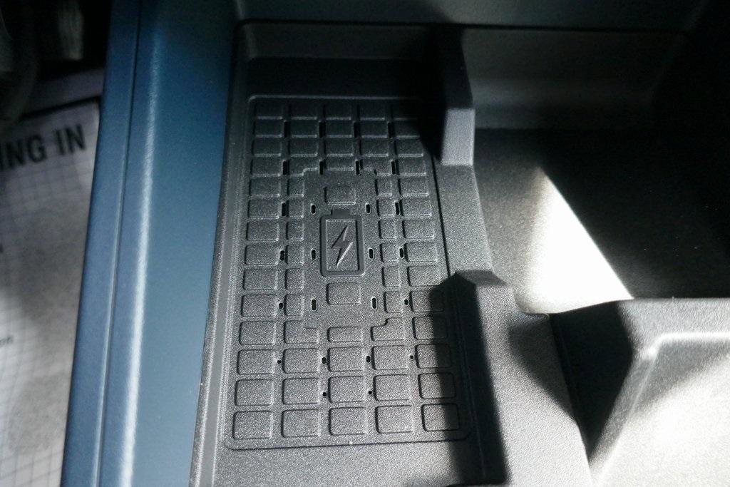 New 2025 Ford Maverick Lariat w/ Black Appearance Package image 17