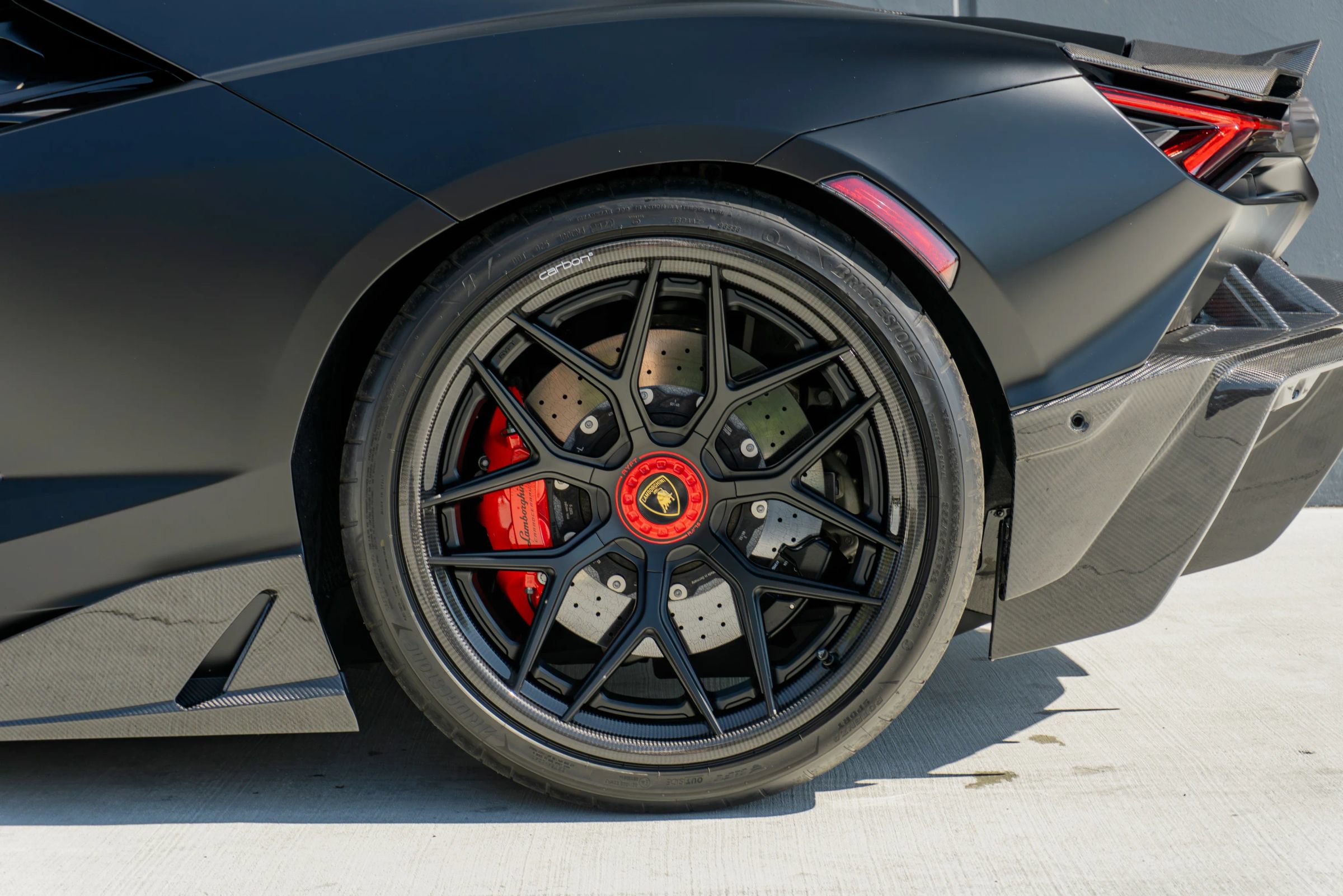 Used 2025 Lamborghini Revuelto AWD/4WD image 20