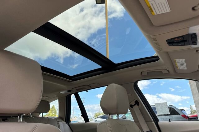 Used 2014 BMW 328i xDrive 328i xDrive 4D Wagon image 16