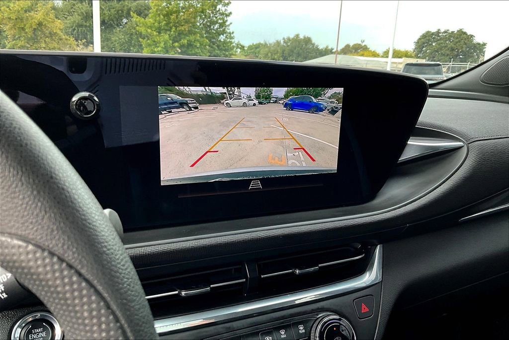 Used 2024 Buick Envista Preferred w/ Convenience II Package image 30