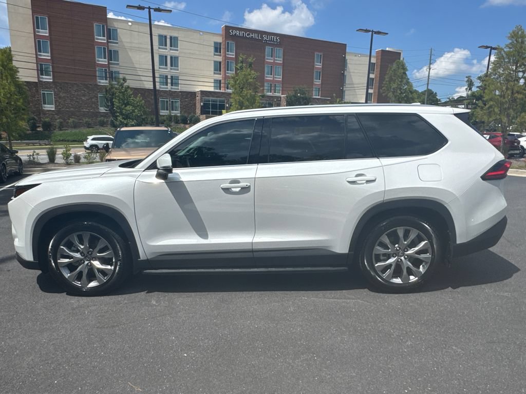 Used 2024 Toyota Grand Highlander AWD Hybrid image 4