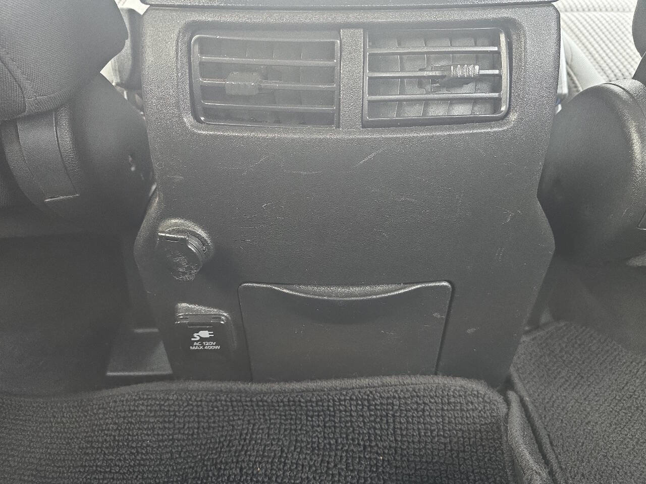 Used 2014 Nissan Titan SV w/ SV Premium Utility Package image 23