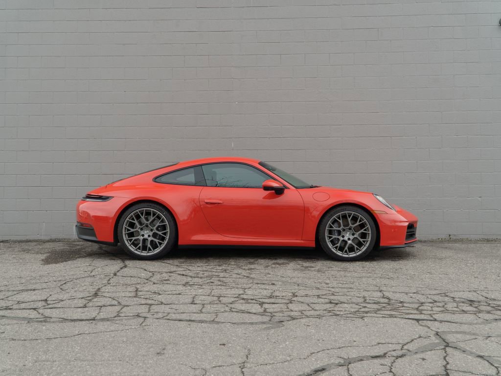 Used 2025 Porsche 911 Carrera RWD image 8