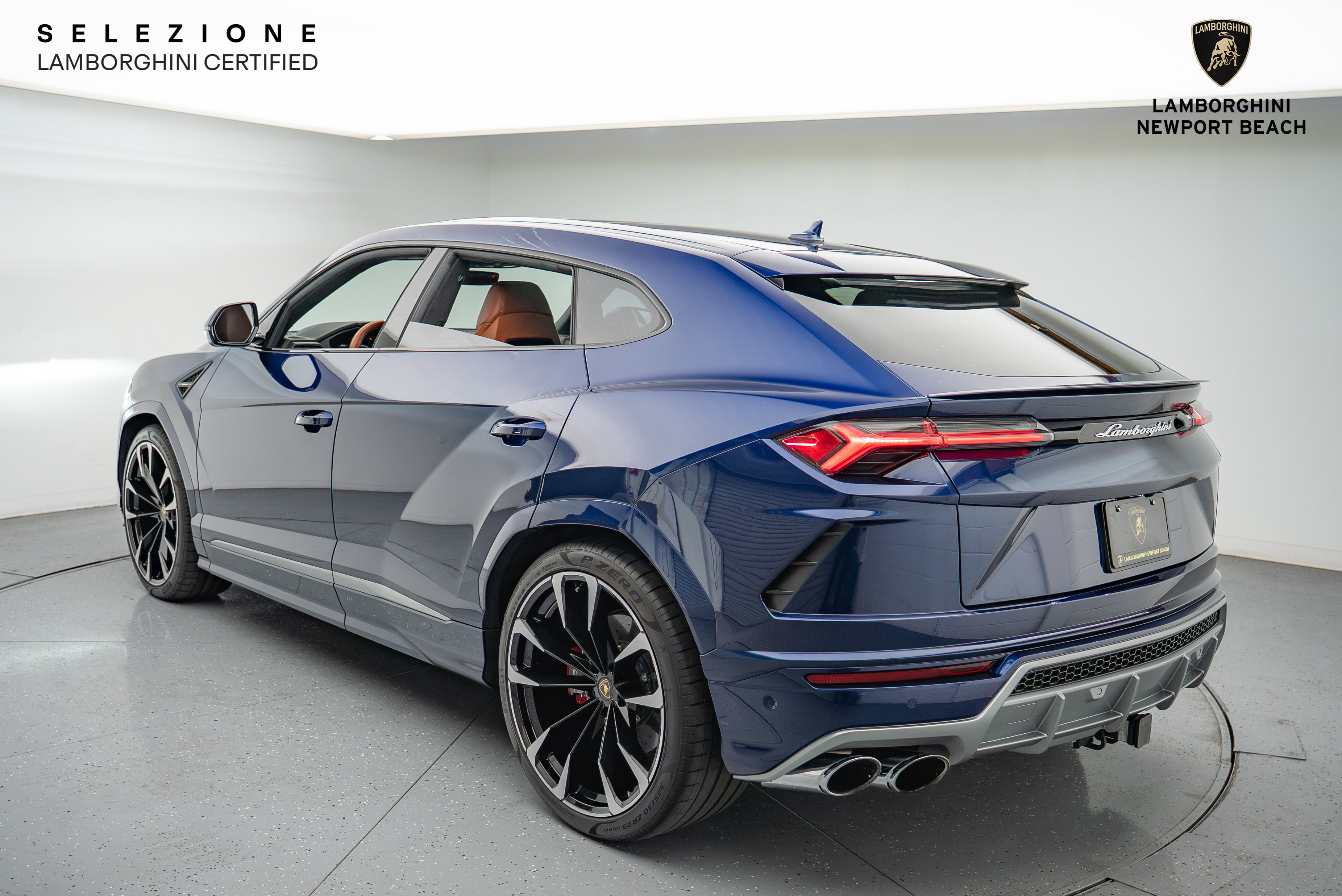 Used 2021 Lamborghini Urus image 11