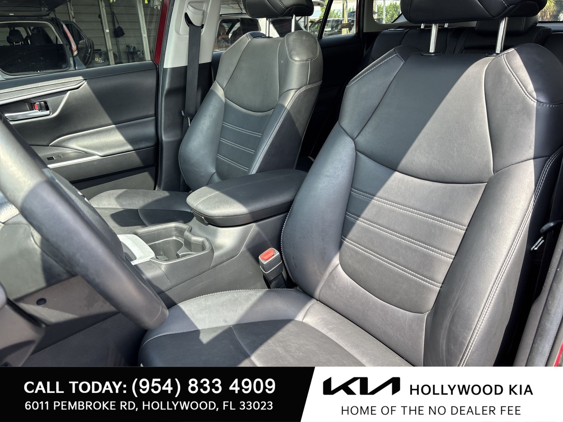 Used 2021 Toyota RAV4 XLE Premium FWD image 13