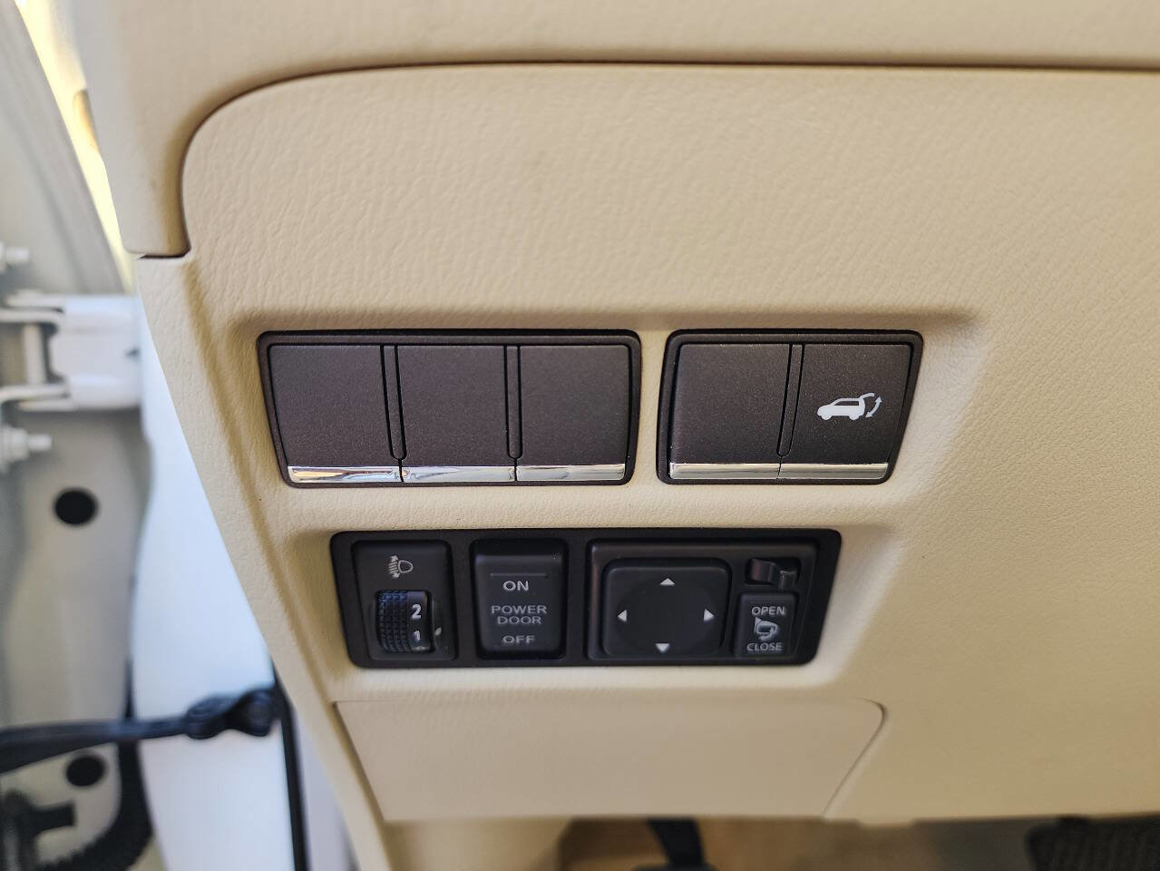 Used 2012 INFINITI QX56 2WD w/ Theater Pkg image 19