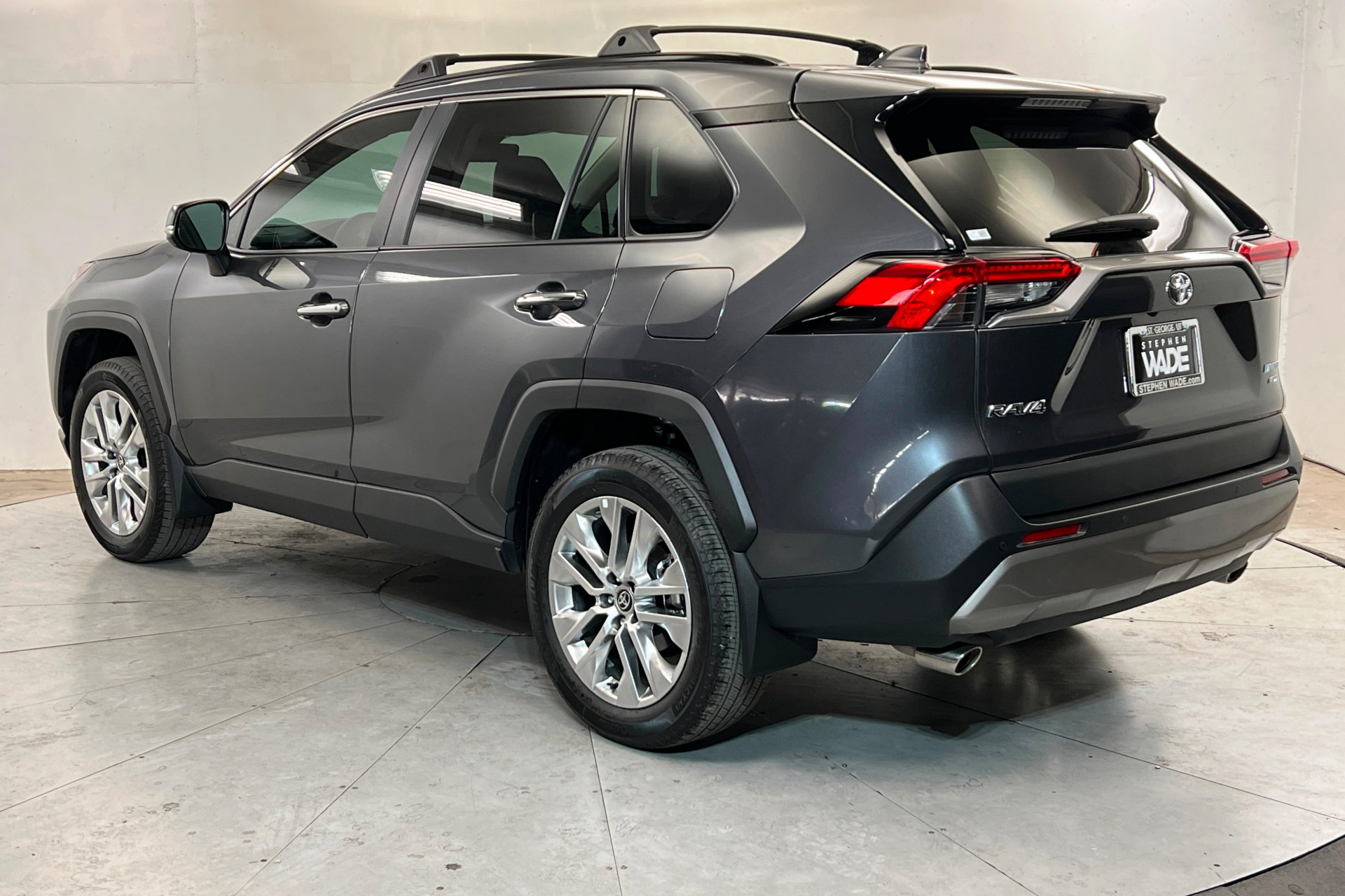 Used 2025 Toyota RAV4 Limited w/ Advanced Technology Package image 3
