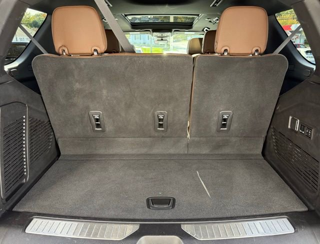 Used 2023 Chevrolet Tahoe High Country image 12