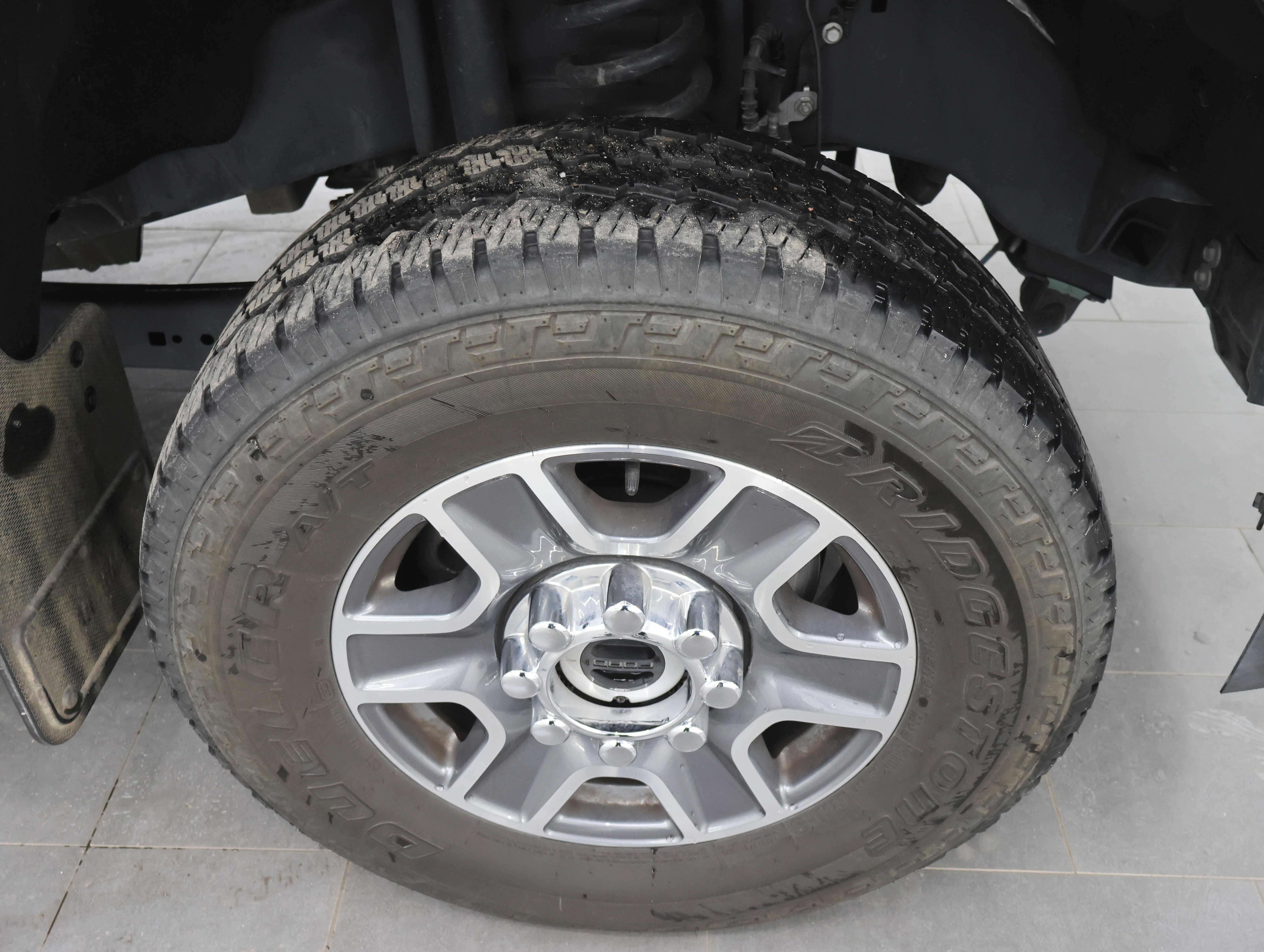 Used 2023 Ford F350 Lariat image 3
