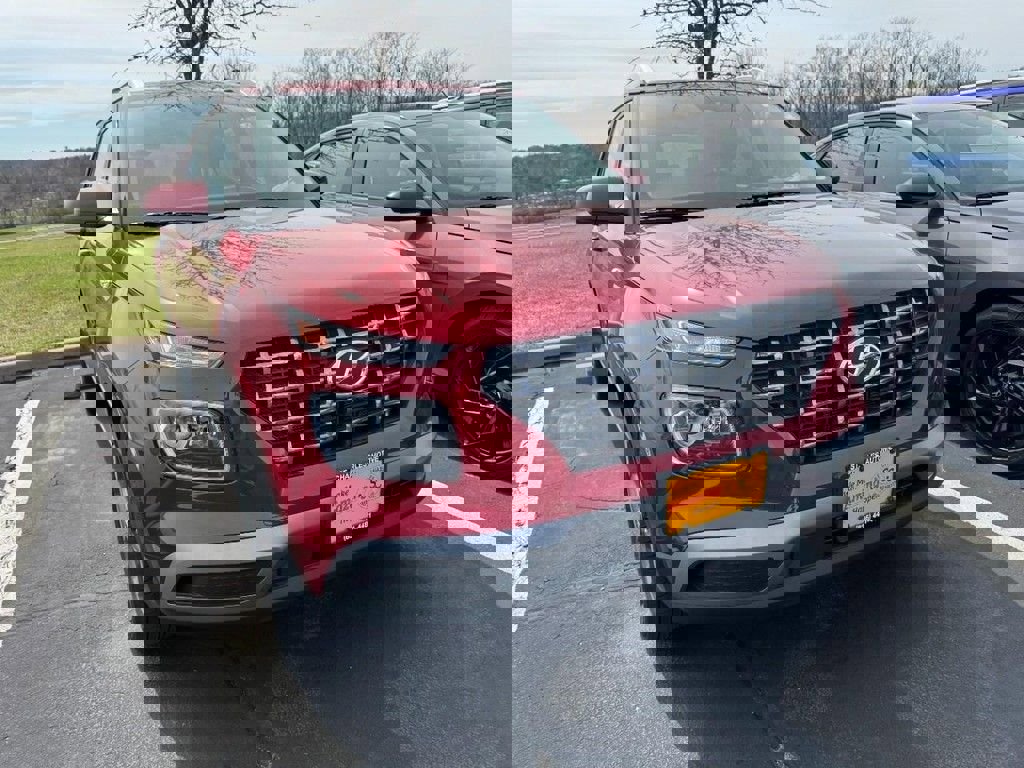 Certified 2025 Hyundai Venue Limited image 2