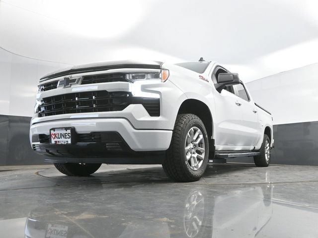 Used 2024 Chevrolet Silverado 1500 RST AWD/4WD image 47