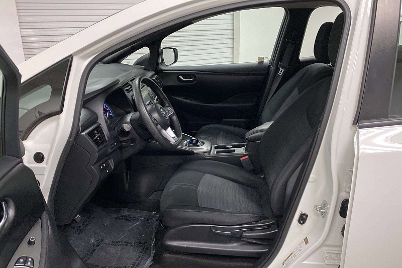 Used 2022 Nissan Leaf S image 18