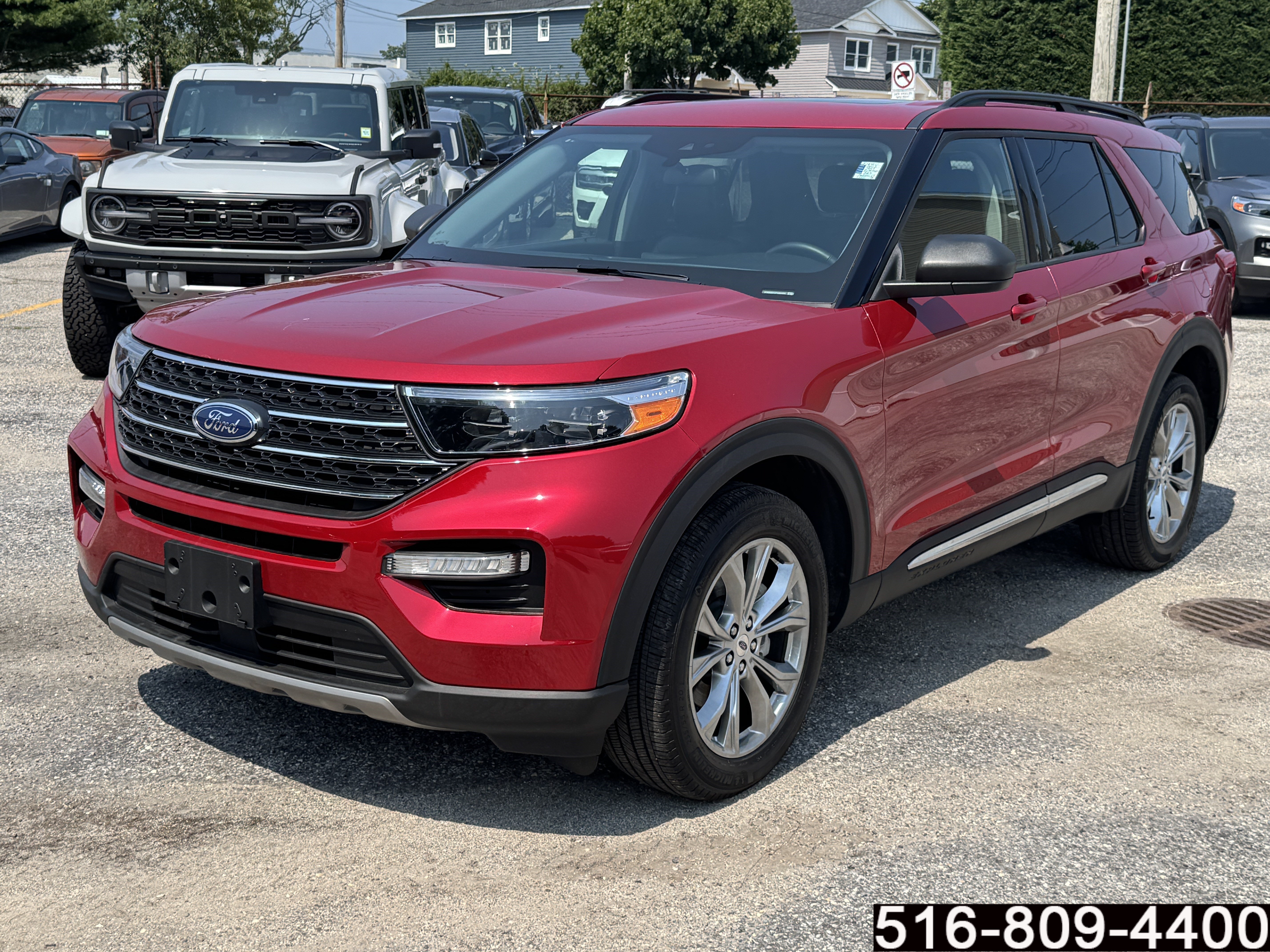 Used 2023 Ford Explorer XLT w/ Equipment Group 202A AWD/4WD image 8