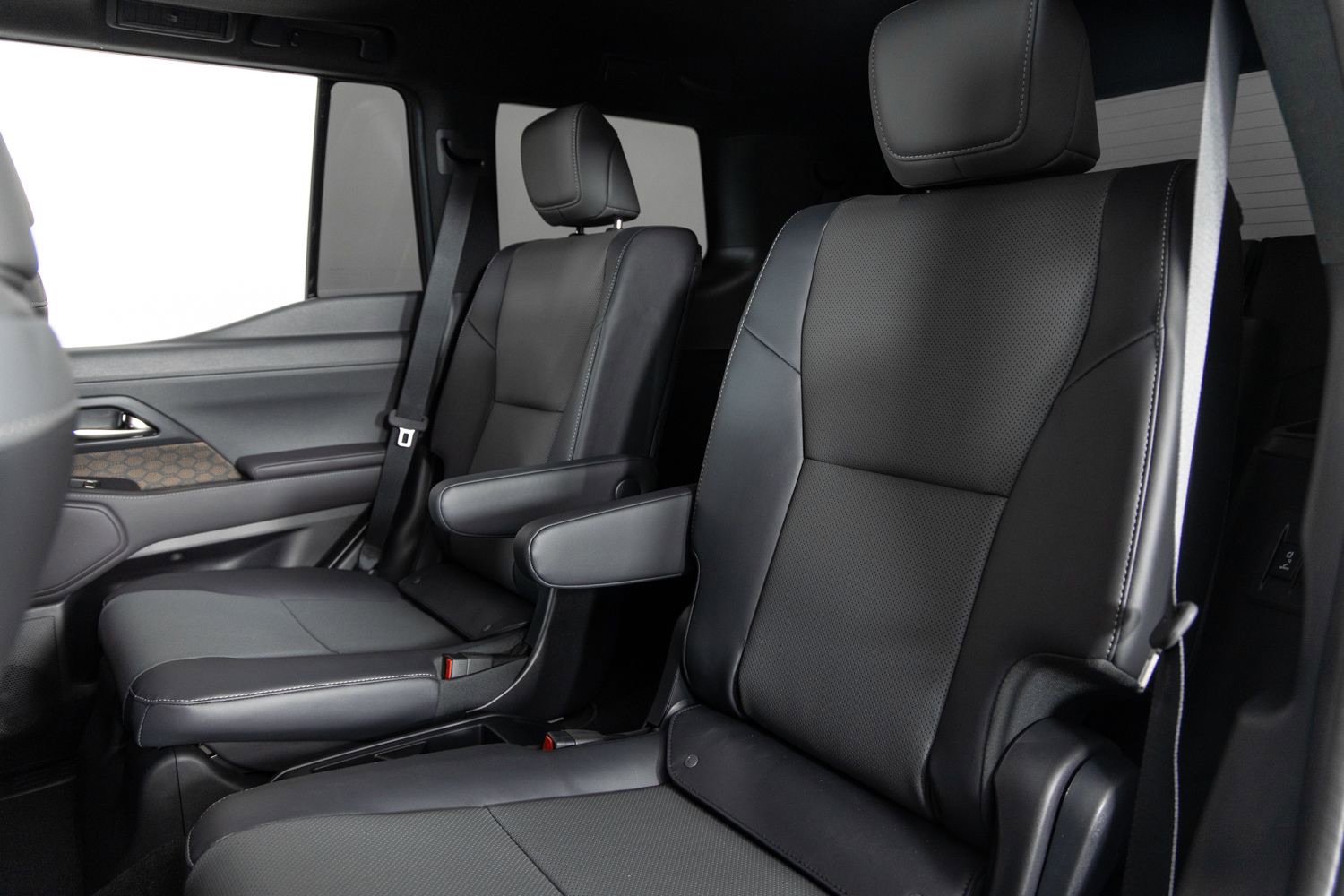 Used 2025 Lexus GX 550 AWD/4WD image 17