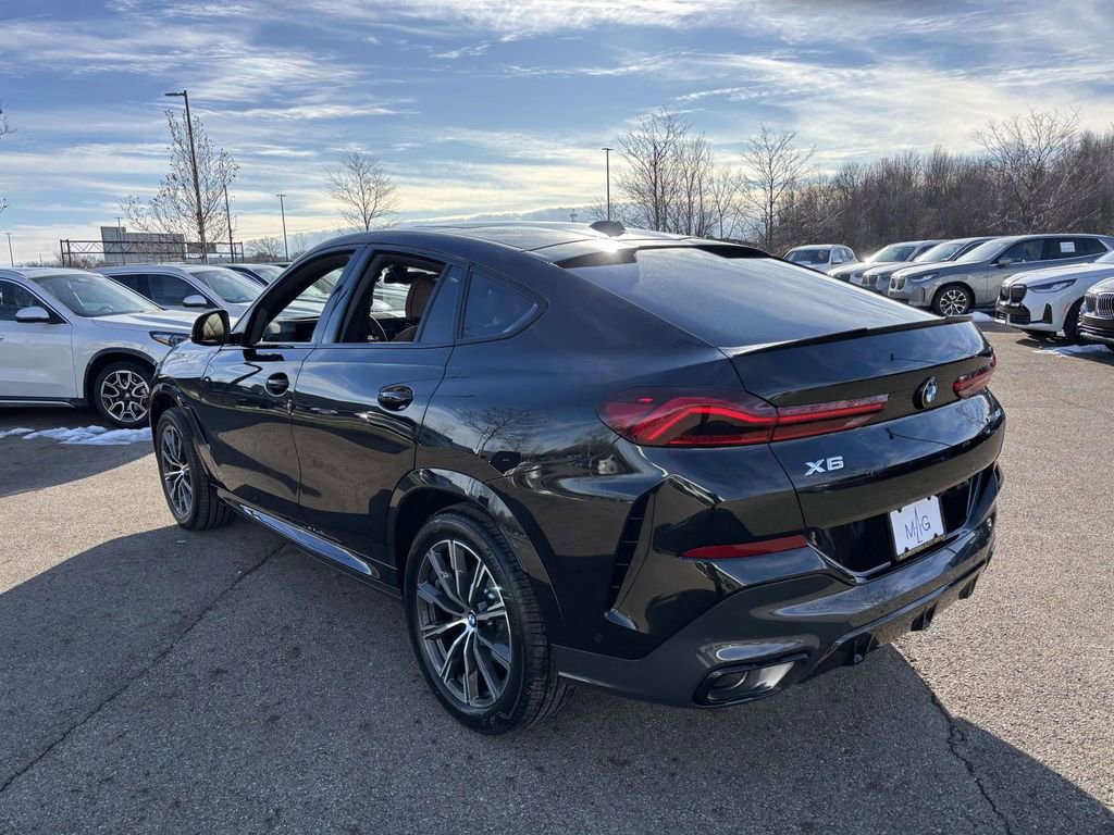 New 2026 BMW X6 xDrive40i w/ Climate Comfort Package image 5