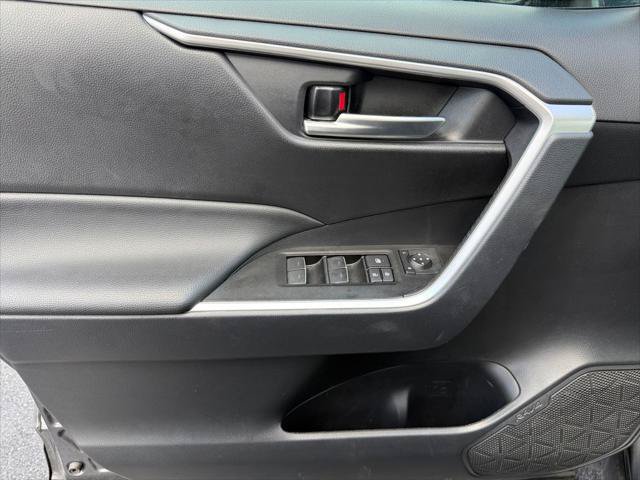 Certified 2025 Toyota RAV4 XLE FWD image 26