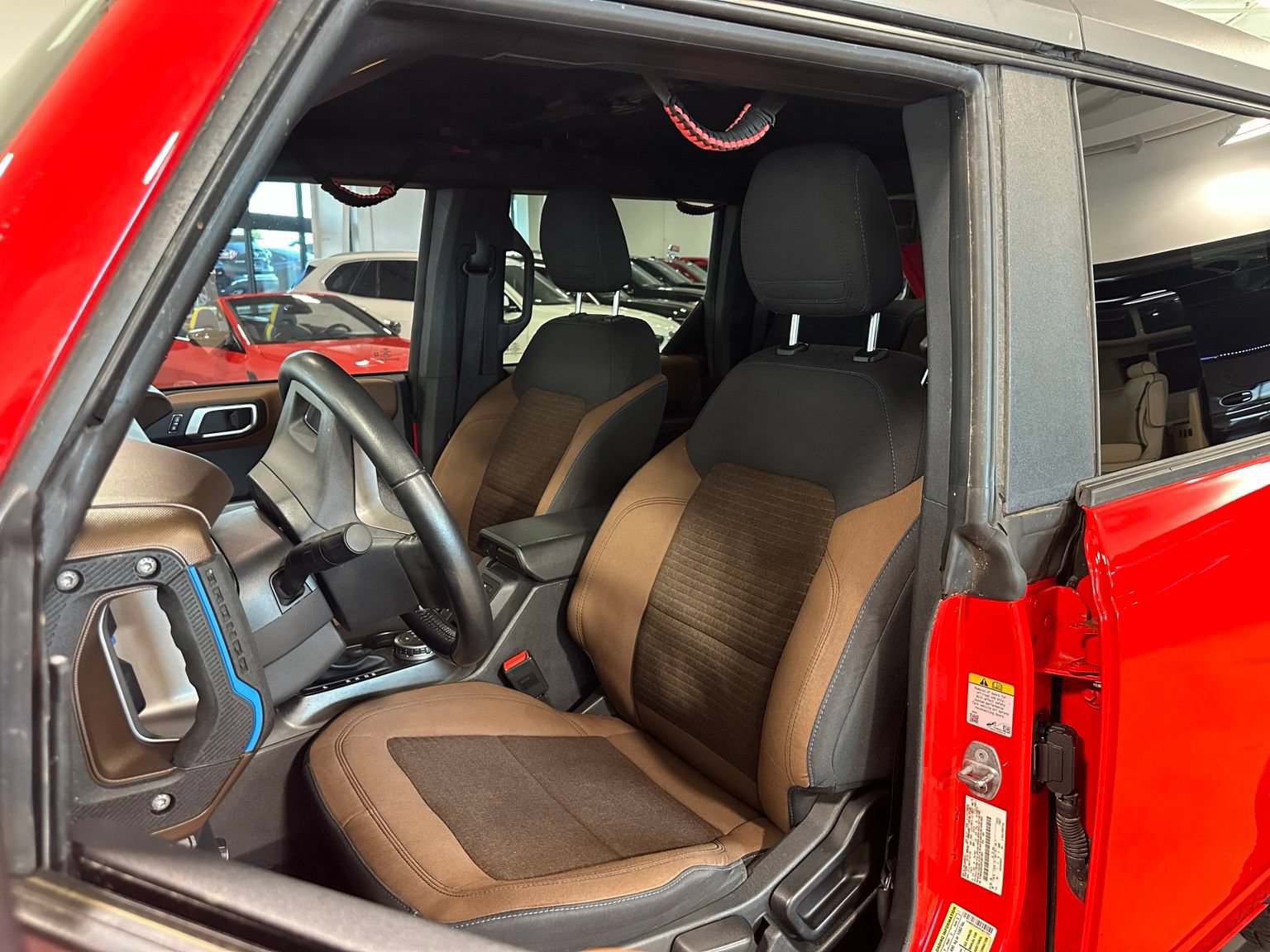 Used 2023 Ford Bronco Outer Banks w/ Sasquatch Package AWD/4WD image 12