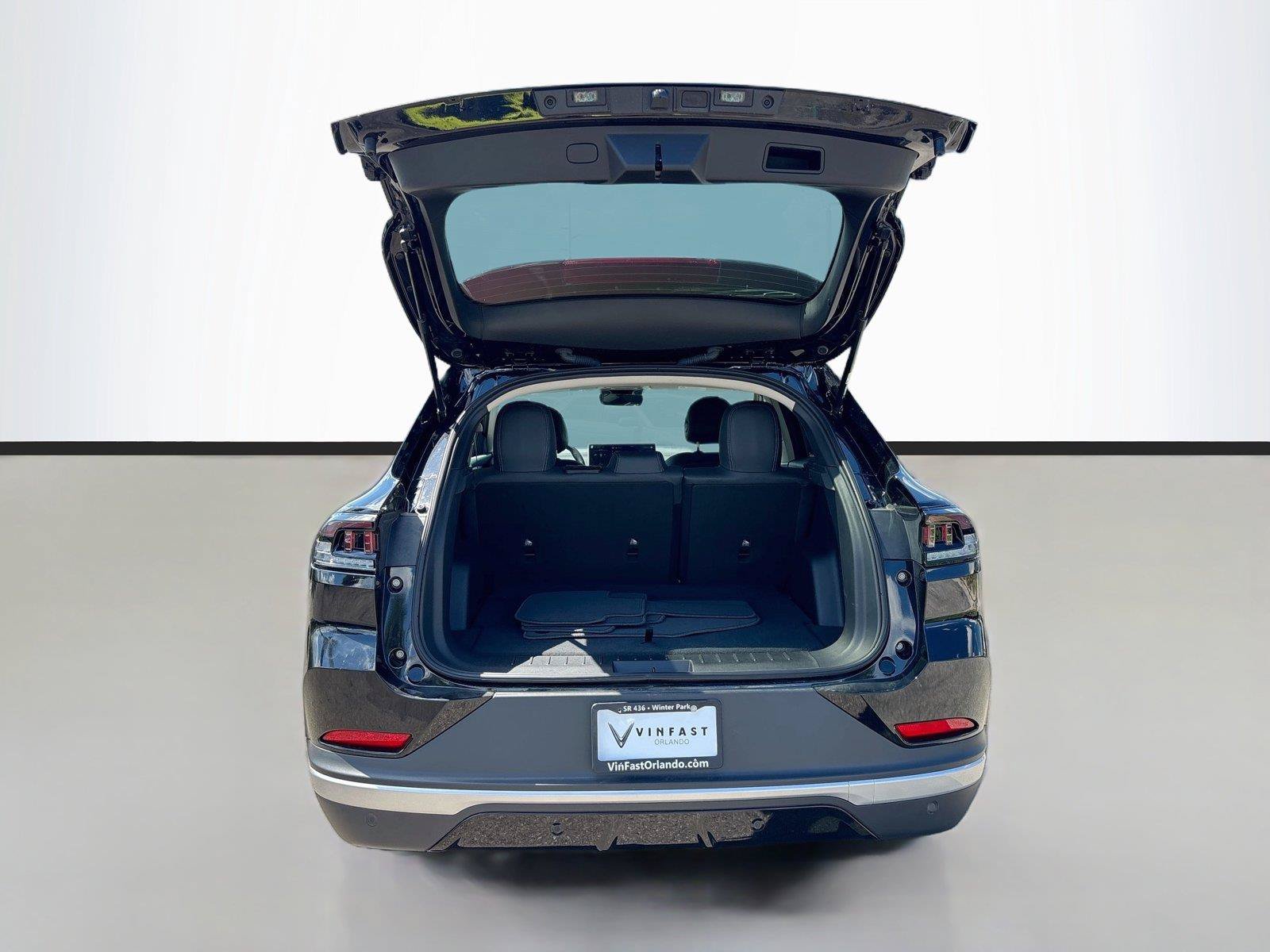 New 2027 VinFast VF 8 Eco AWD/4WD image 25