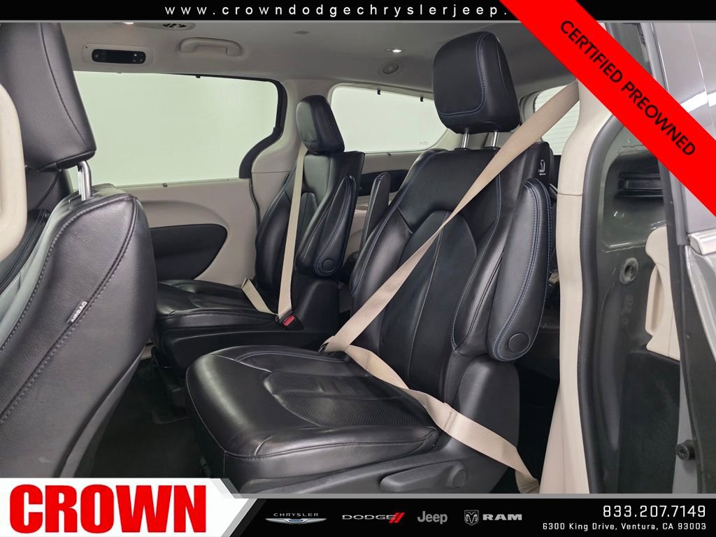 Certified 2021 Chrysler Pacifica Touring-L image 24
