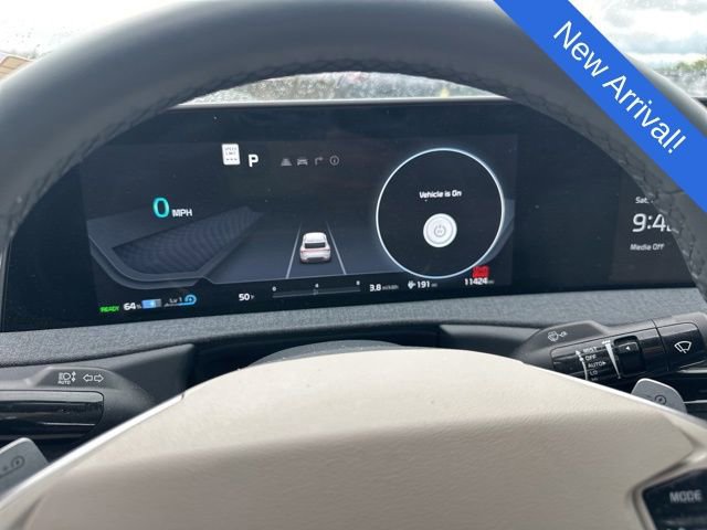 Used 2023 Kia EV6 Wind RWD image 9